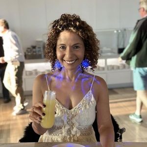 Meet your Posher, Jasmine